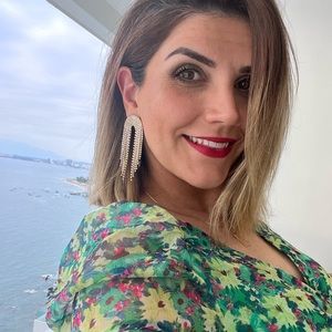 Meet your Posher, Eilnaz